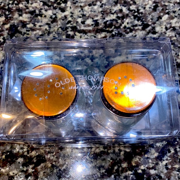 NEW Olde Thompson Mason Jar Salt and Pepper Shaker Set, Copper Lids - Picture 2 of 3